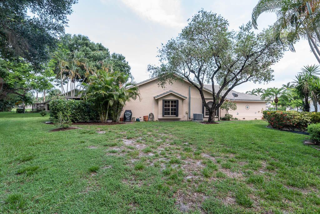 10860 Stafford Circle N, Boynton Beach, FL 33436 Photo