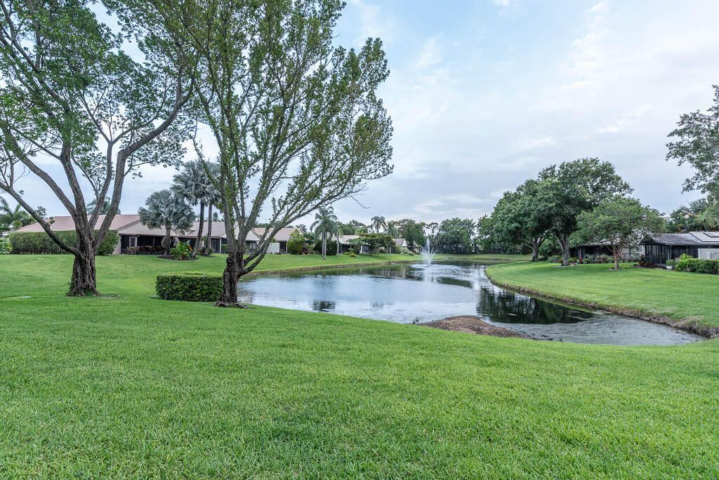 10860 Stafford Circle N, Boynton Beach, FL 33436 Photo