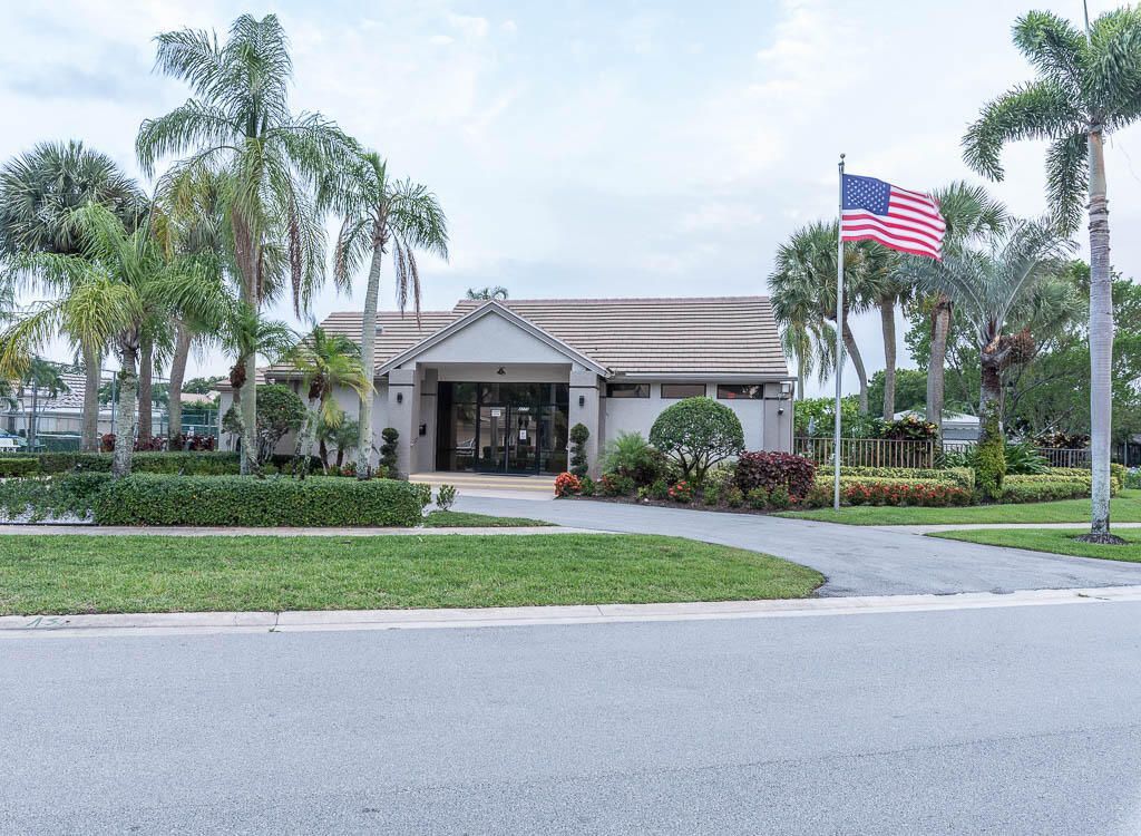 10860 Stafford Circle N, Boynton Beach, FL 33436 Photo