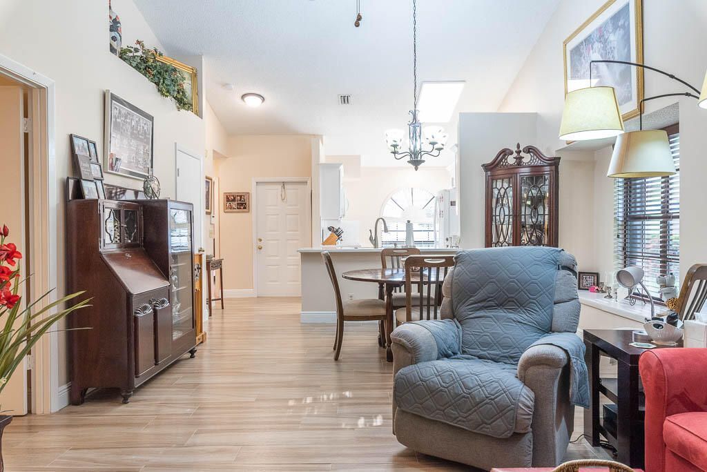 10860 Stafford Circle N, Boynton Beach, FL 33436 Photo