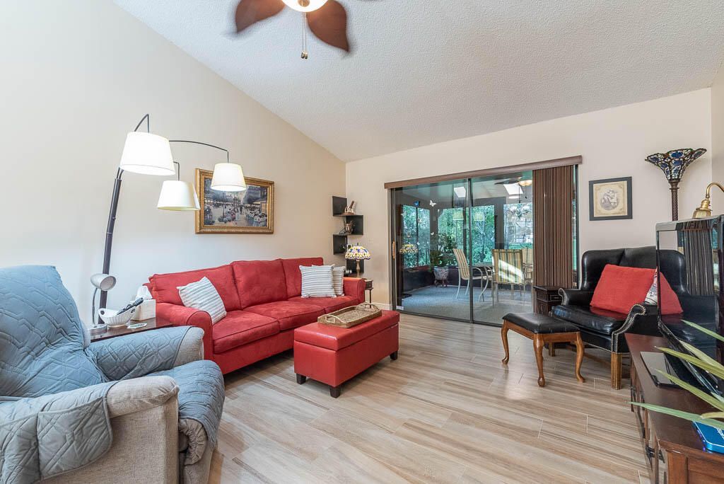 10860 Stafford Circle N, Boynton Beach, FL 33436 Photo