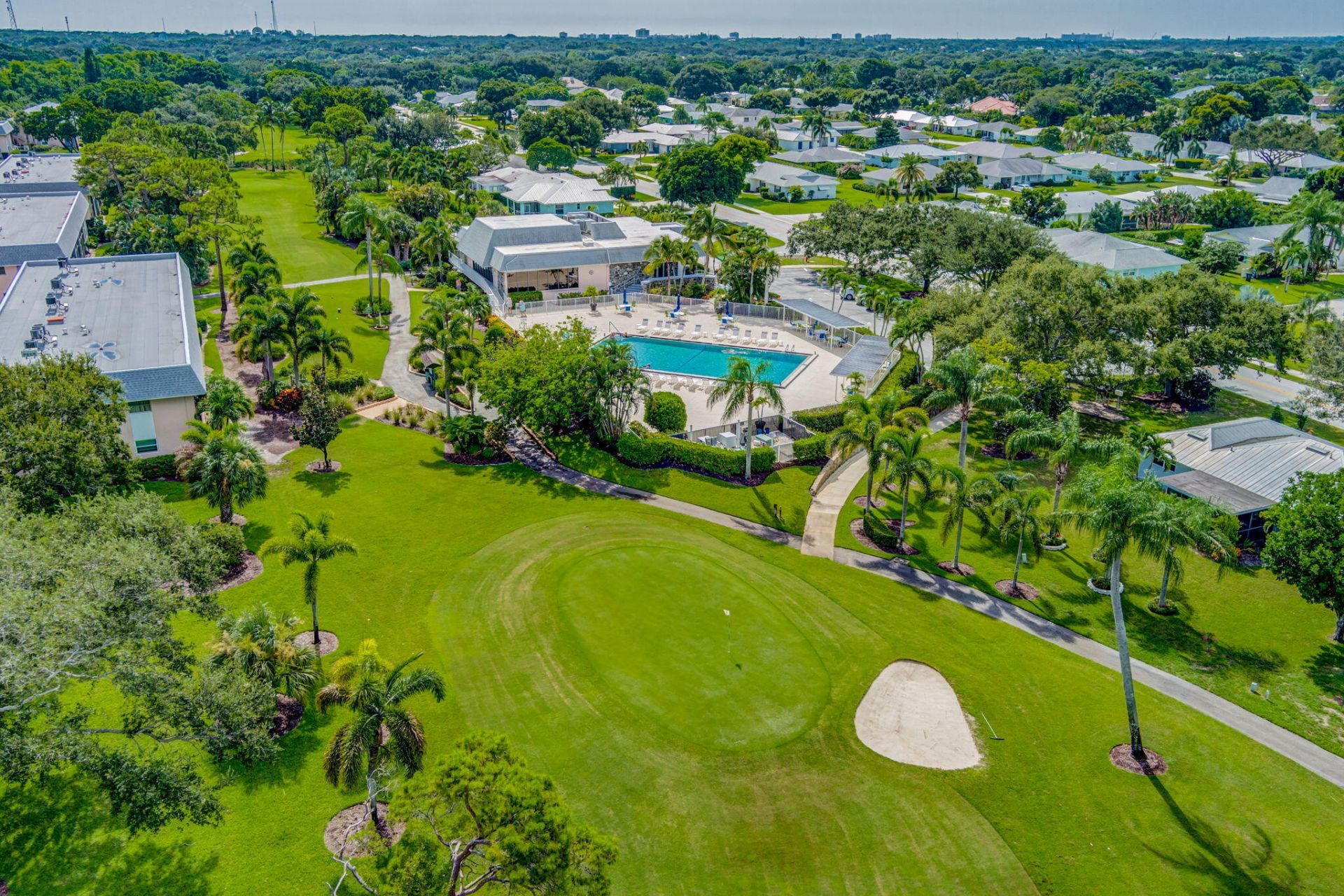 18081 SE Country Club Drive, Unit 9-83, Jupiter, FL 33469 Photo