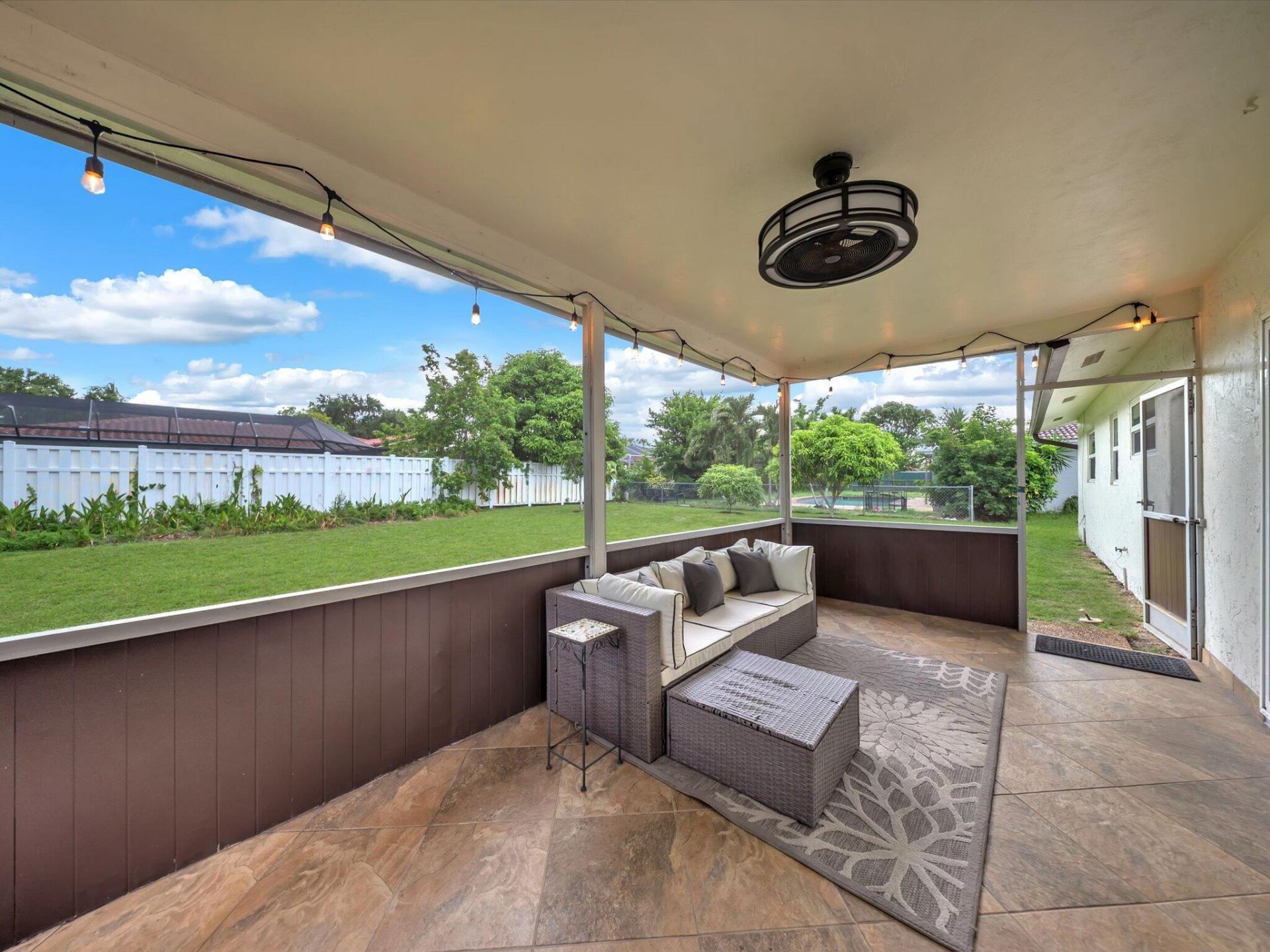 834 Ramblewood Drive, Coral Springs, FL 33071 Photo