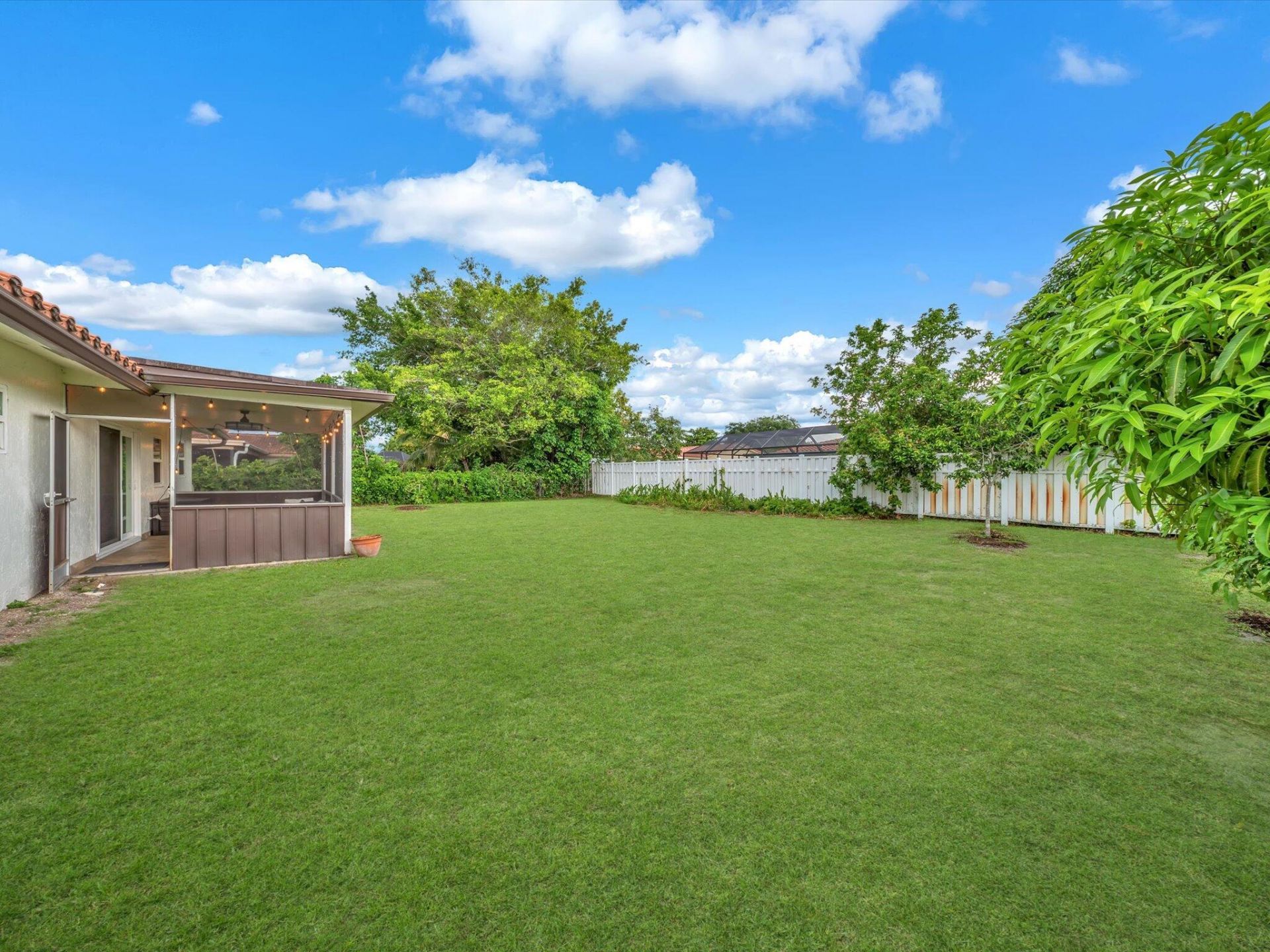 834 Ramblewood Drive, Coral Springs, FL 33071 Photo