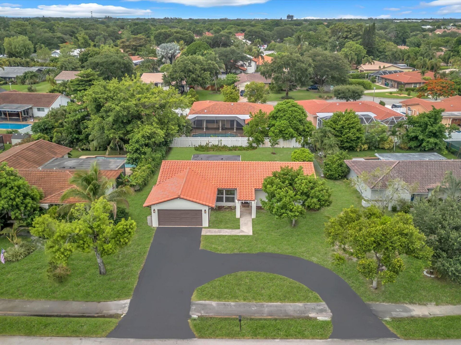 834 Ramblewood Drive, Coral Springs, FL 33071 Photo