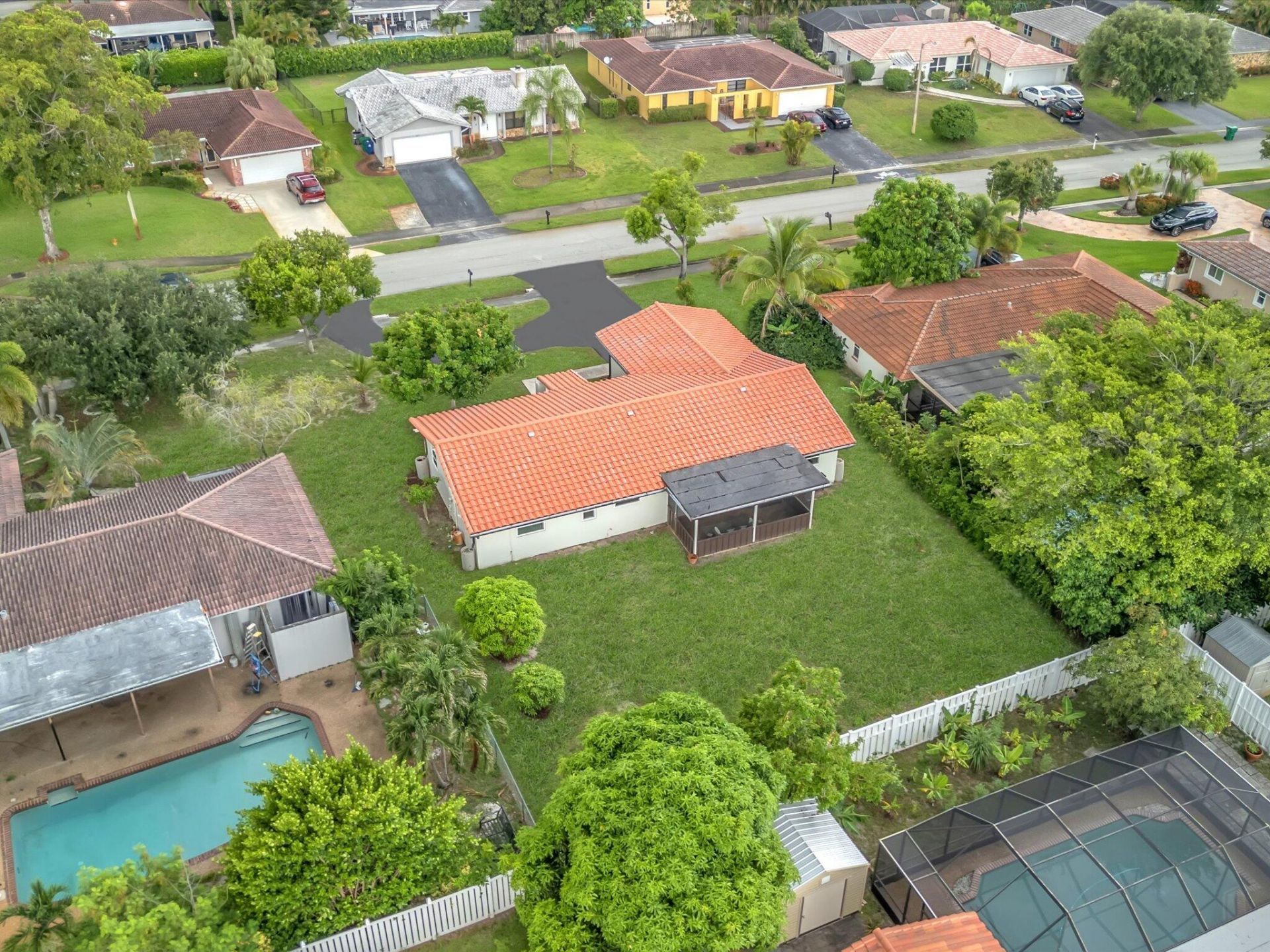 834 Ramblewood Drive, Coral Springs, FL 33071 Photo