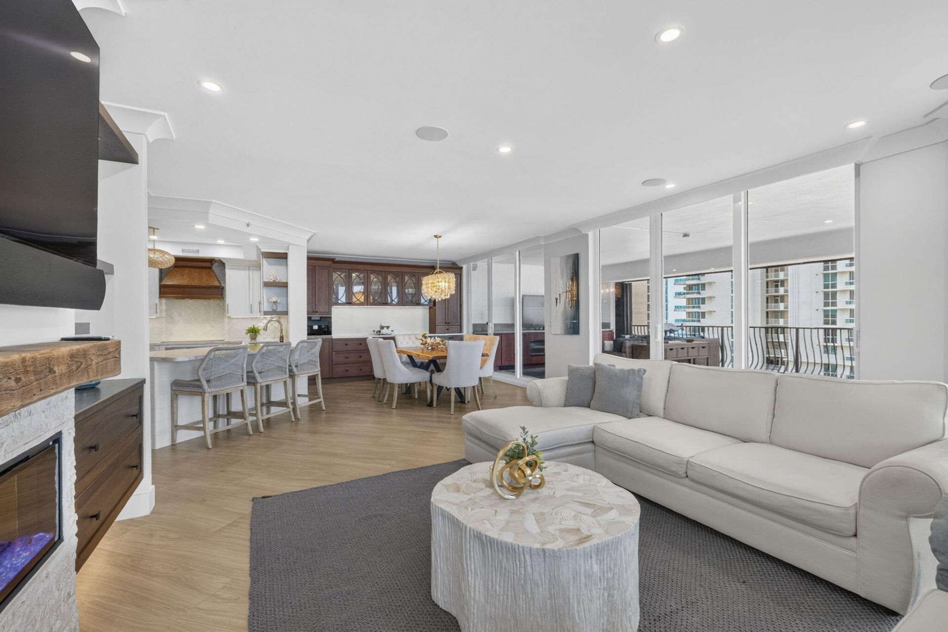 100 S Birch Road, Unit 1701a, Fort Lauderdale, FL 33316 Photo