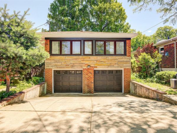 71-15 167th Street , Fresh Meadows, NY 11365