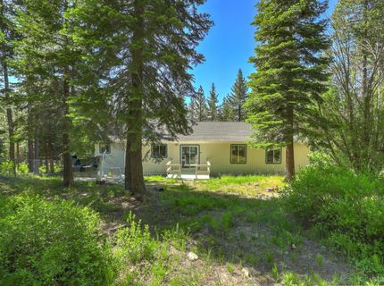 1573 Pebble Beach Drive, South Lake Tahoe, CA 96150 Photo