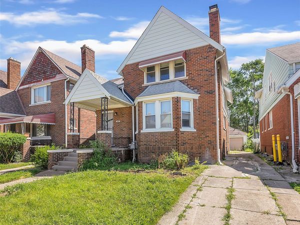 13600 Santa Rosa Drive, Detroit, Mi 48238