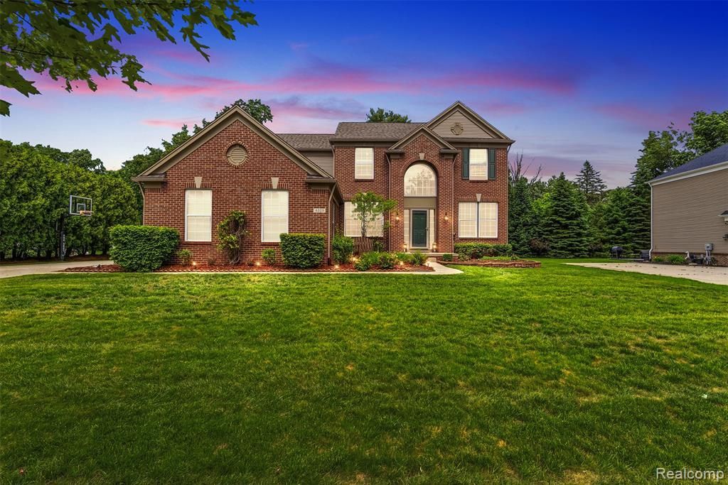 6323 Moonstone Drive, Grand Blanc Township, MI 48439 Main Photo