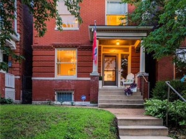 4142 Cleveland Avenue, St Louis, MO 63110