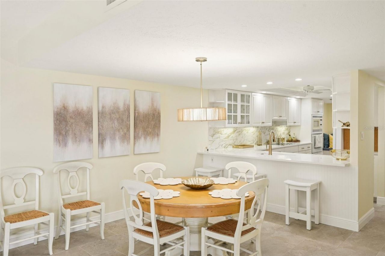 5780 Midnight Pass Road, Unit 407, Sarasota, FL 34242 Photo