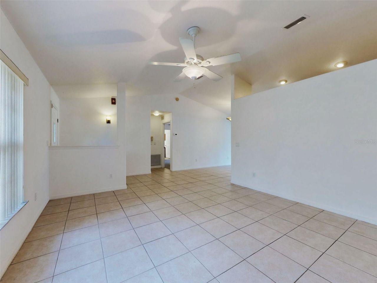 203 N Duss Street , New Smyrna Beach, FL 32168 Photo