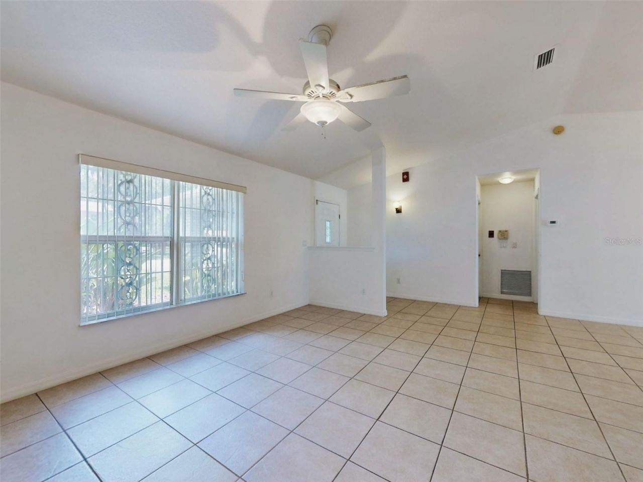 203 N Duss Street , New Smyrna Beach, FL 32168 Photo
