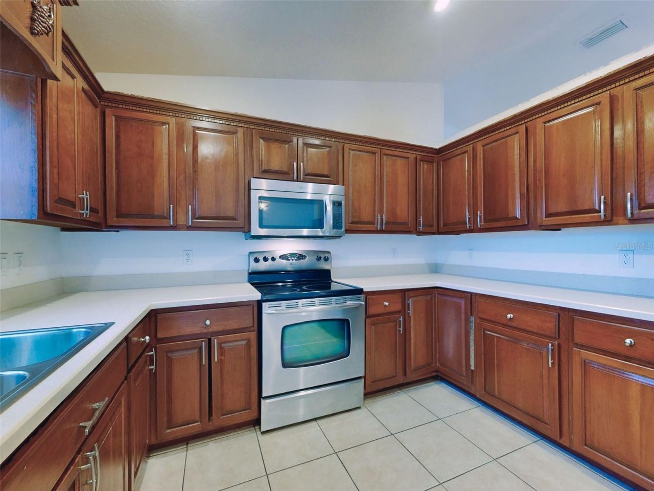 203 N Duss Street , New Smyrna Beach, FL 32168 Photo