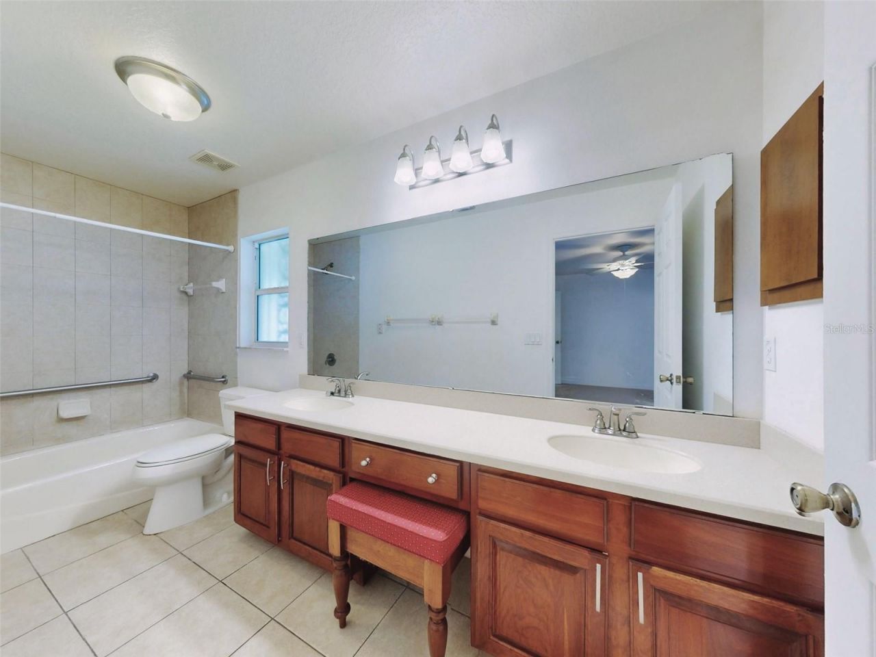 203 N Duss Street , New Smyrna Beach, FL 32168 Photo