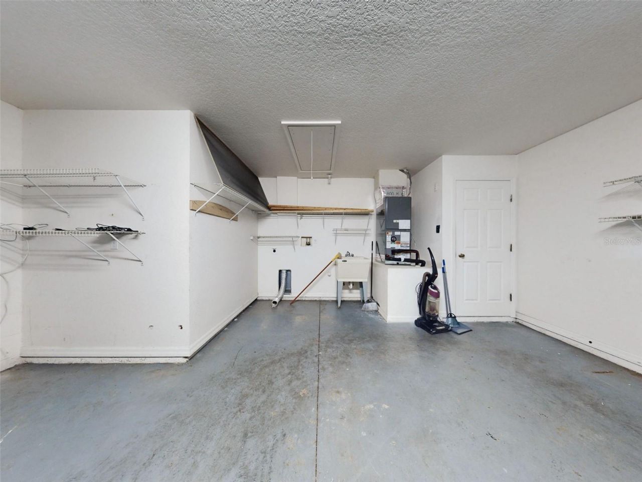 203 N Duss Street , New Smyrna Beach, FL 32168 Photo