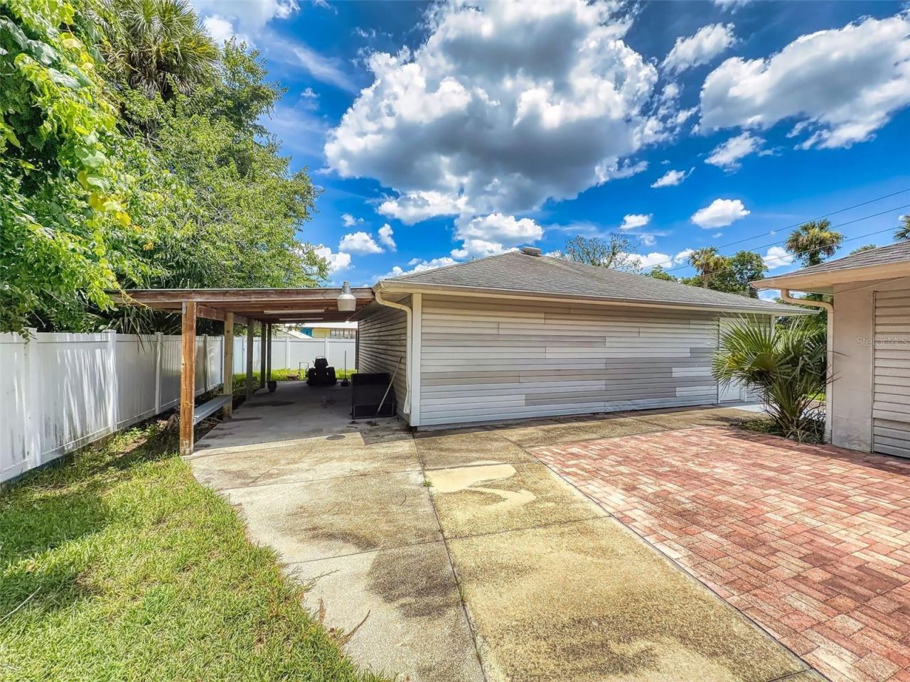 203 N Duss Street , New Smyrna Beach, FL 32168 Photo