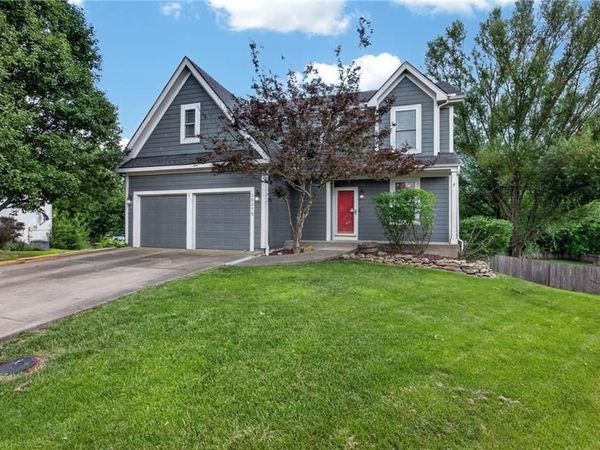 15570 S ALDEN Street, Olathe, KS 66062