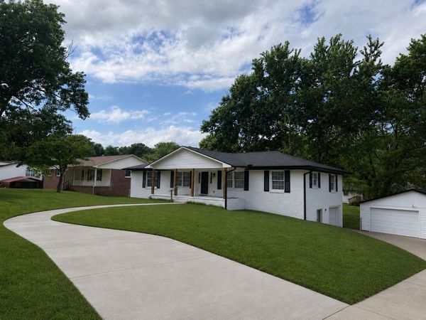 1610 Grandaddy Rd , Lawrenceburg, TN 38464