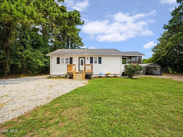 117 Bryan Road , Knotts Island, NC 27950