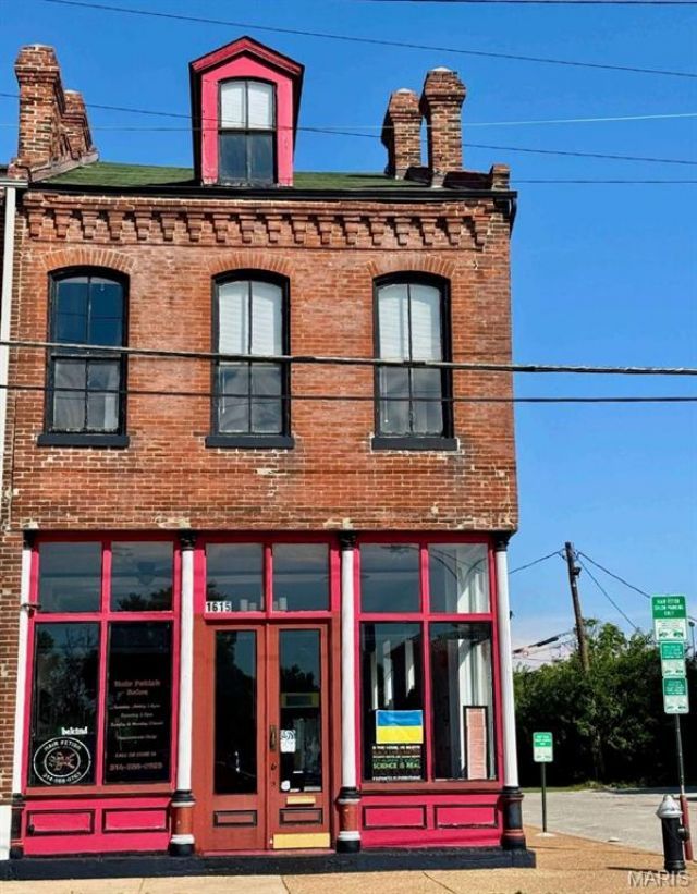 1615 S 9th Street, Saint Louis, MO 63104 Main Photo