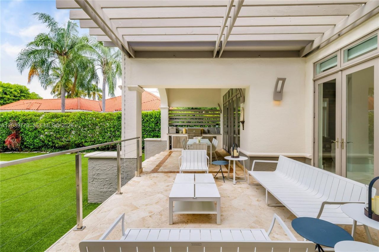 165 Paloma Dr, Coral Gables, FL 33143 Photo
