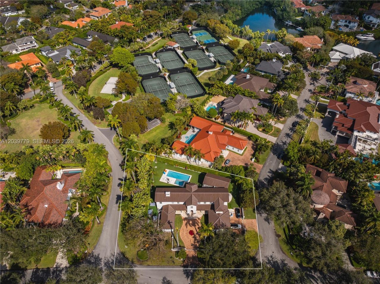165 Paloma Dr, Coral Gables, FL 33143 Photo