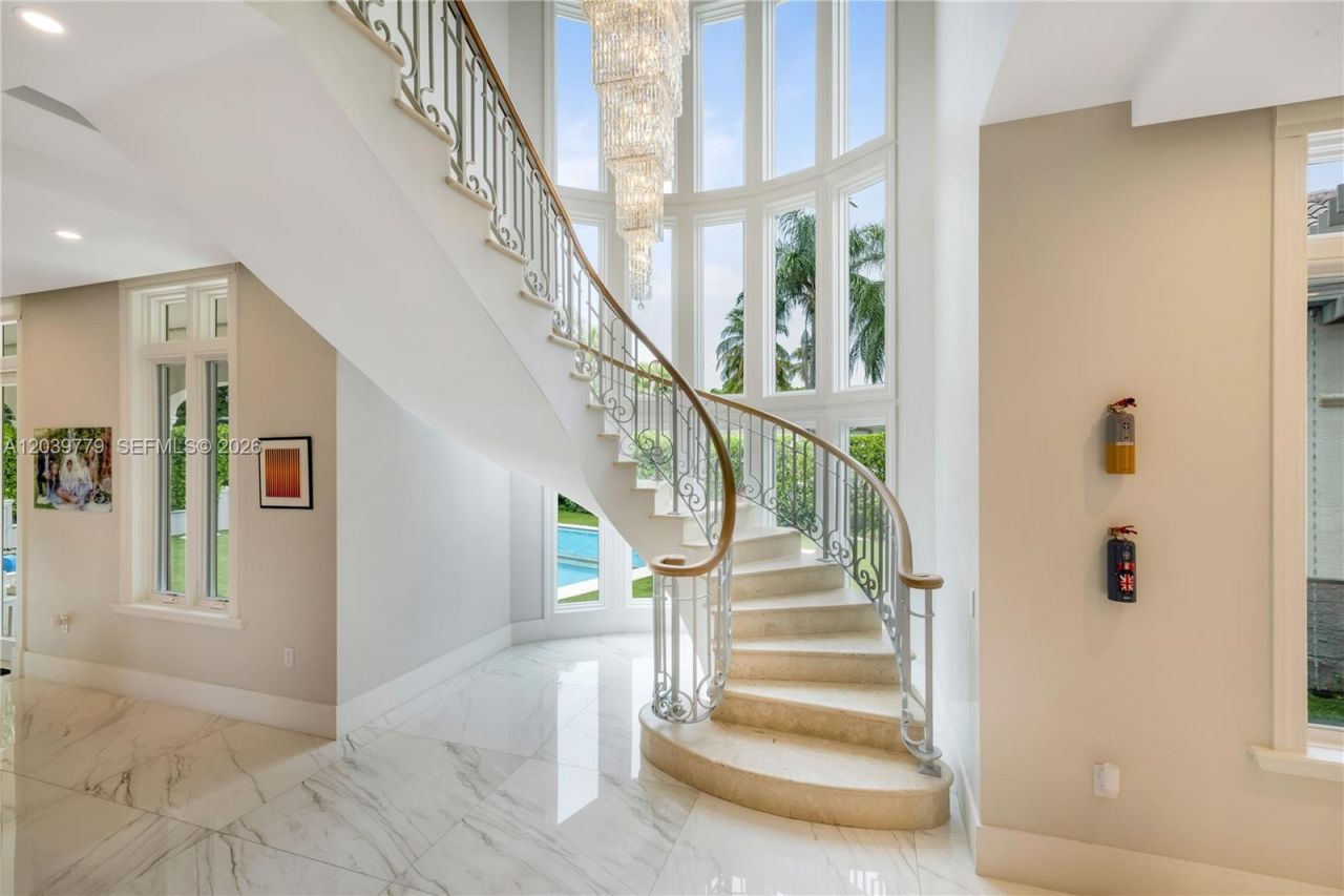 165 Paloma Dr, Coral Gables, FL 33143 Photo