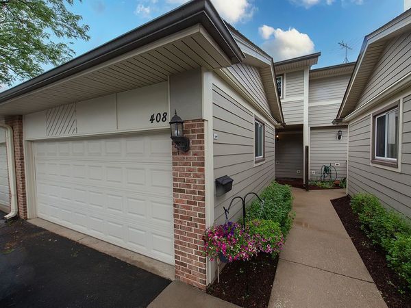 408 Mallard Drive , Deerfield, IL 60015