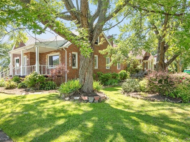 3203 Oakdale Avenue, Lorain, OH 44055 Photo 3