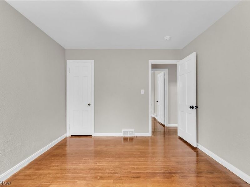 21106 Gardenview Drive, Maple Heights, OH 44137 Photo 12