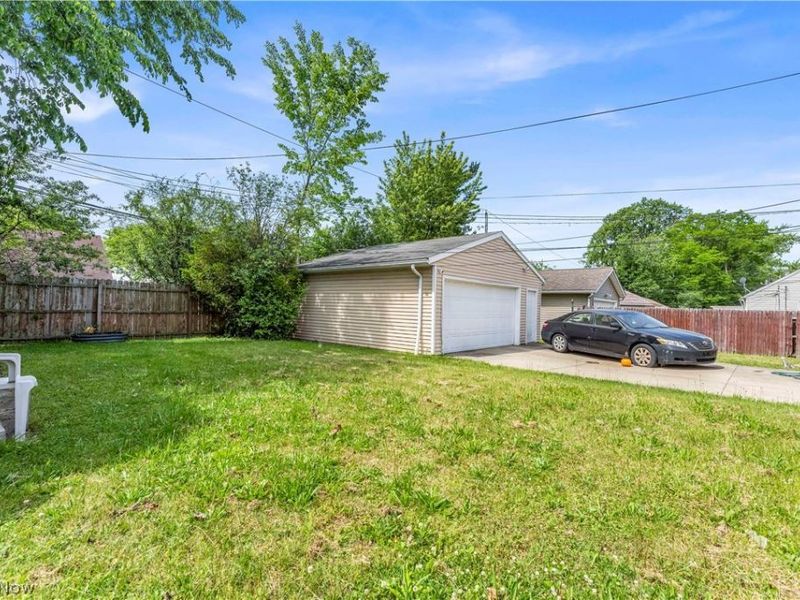 21106 Gardenview Drive, Maple Heights, OH 44137 Photo 24