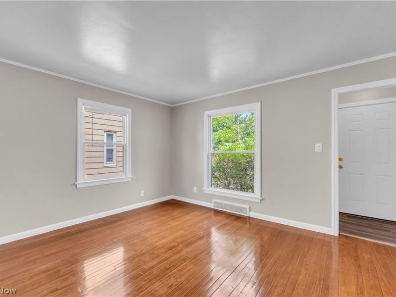 21106 Gardenview Drive, Maple Heights, OH 44137 Photo 3