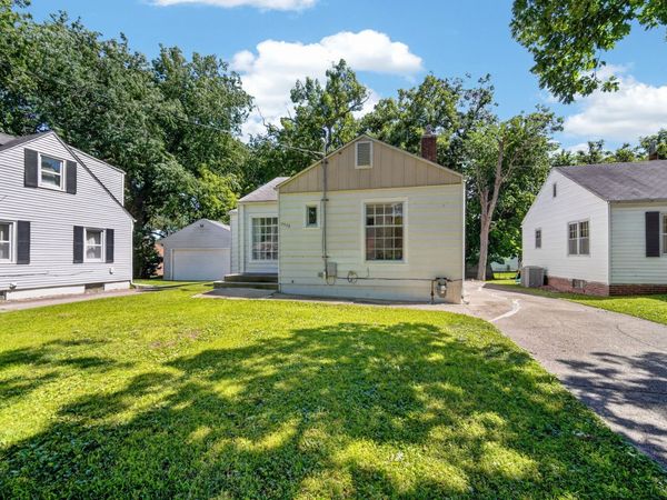 2520 Payne Road, Des Moines, IA 50310