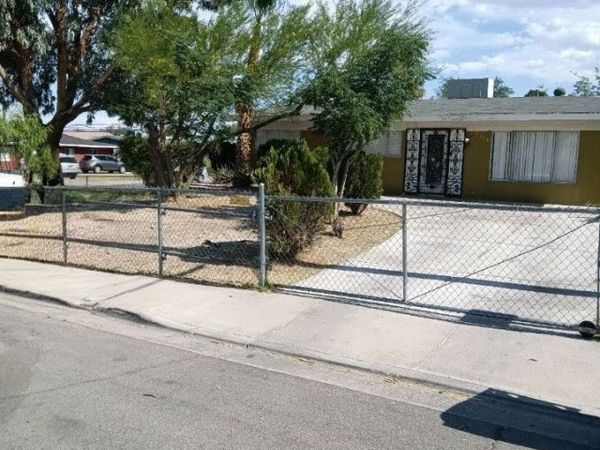 4549 Oakdale Avenue, Las Vegas, NV 89121