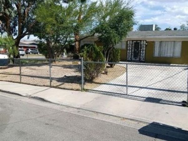 4549 Oakdale Avenue, Las Vegas, NV 89121