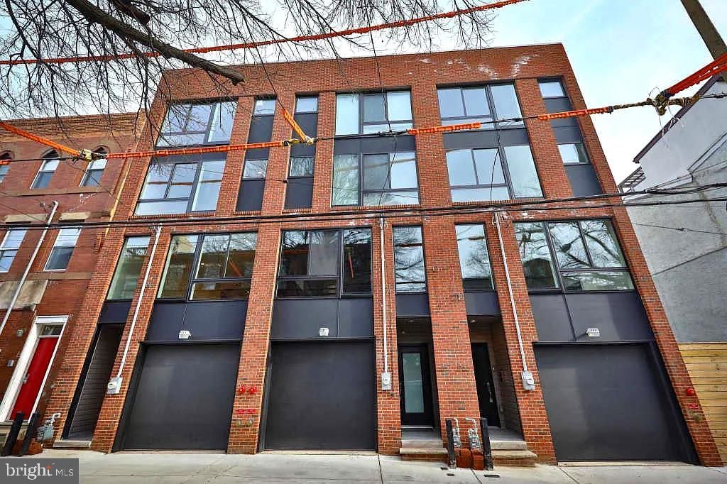 965 N Lawrence Street, Philadelphia, PA 19123 Main Photo
