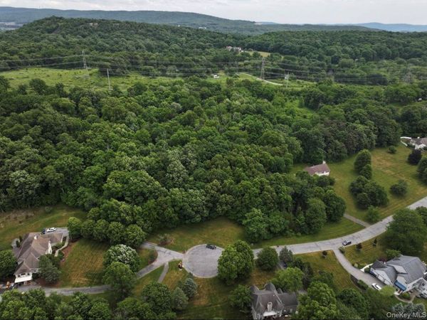 Catherine Ct , Chester, NY 10918