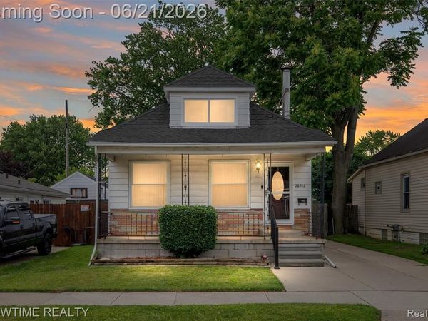 26518 Hollywood Street, Roseville, Mi 48066