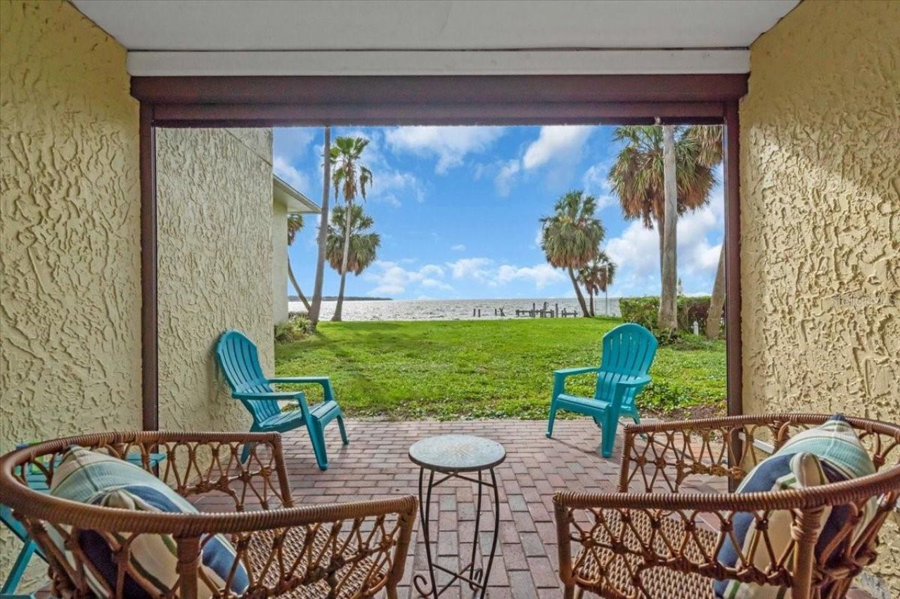 7300 Sunshine Skyway Lane S, Unit 107, Saint Petersburg, FL 33711 Photo
