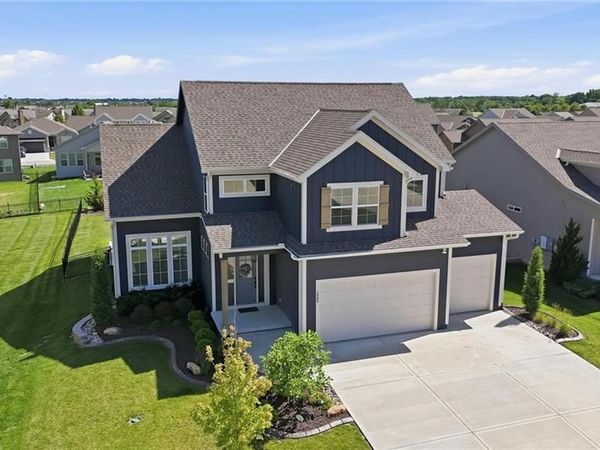 1505 SW Arbormill Terrace, Lee's Summit, MO 64082