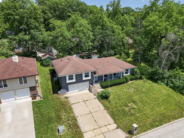 6717 Northwest Drive, Windsor Heights, IA 50324