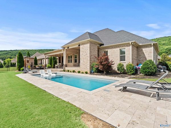 16 Taylors Brook Way, Gurley, AL 35748
