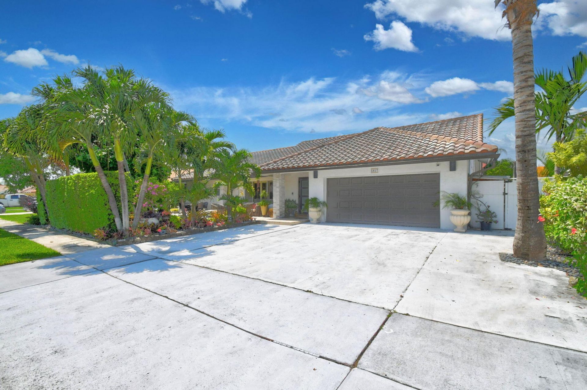 5817 Laurel Green Circle, Boynton Beach, FL 33437 Photo