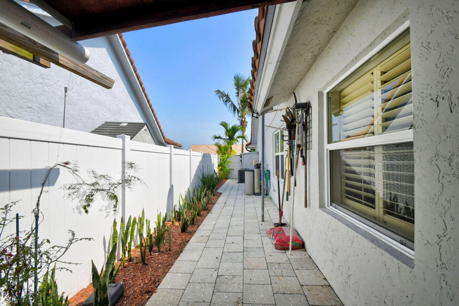 5817 Laurel Green Circle, Boynton Beach, FL 33437 Photo