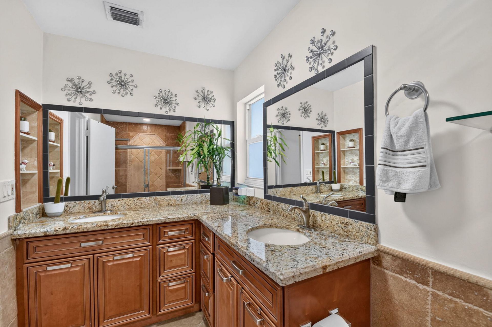 5817 Laurel Green Circle, Boynton Beach, FL 33437 Photo