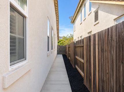 5300 Kungsting Way, Elk Grove, CA 95757 Photo
