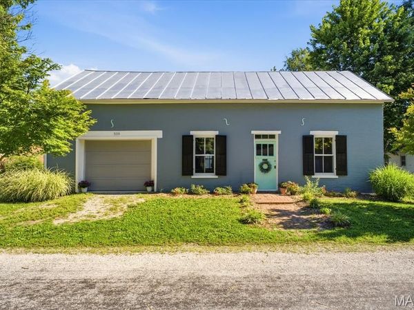509 W Elm Street, Millstadt, IL 62260